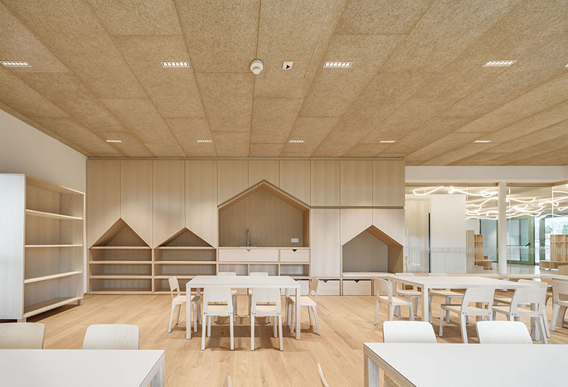 Multifunctional building in Barbiano - Kindergarten, daycare centre, tourist office, and village connection (3)