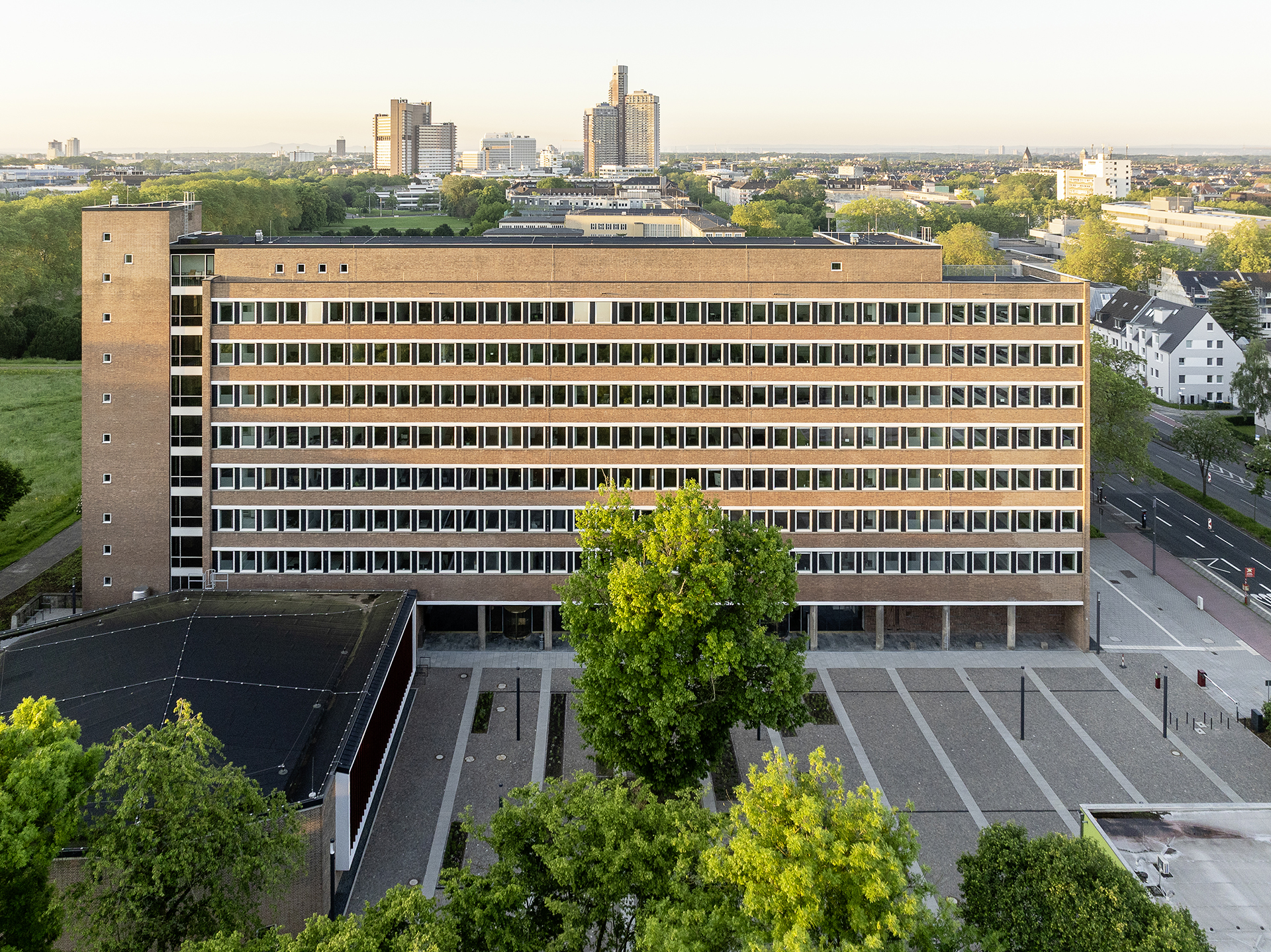 Rennovation of the WiSo Faculty Building  (2)
