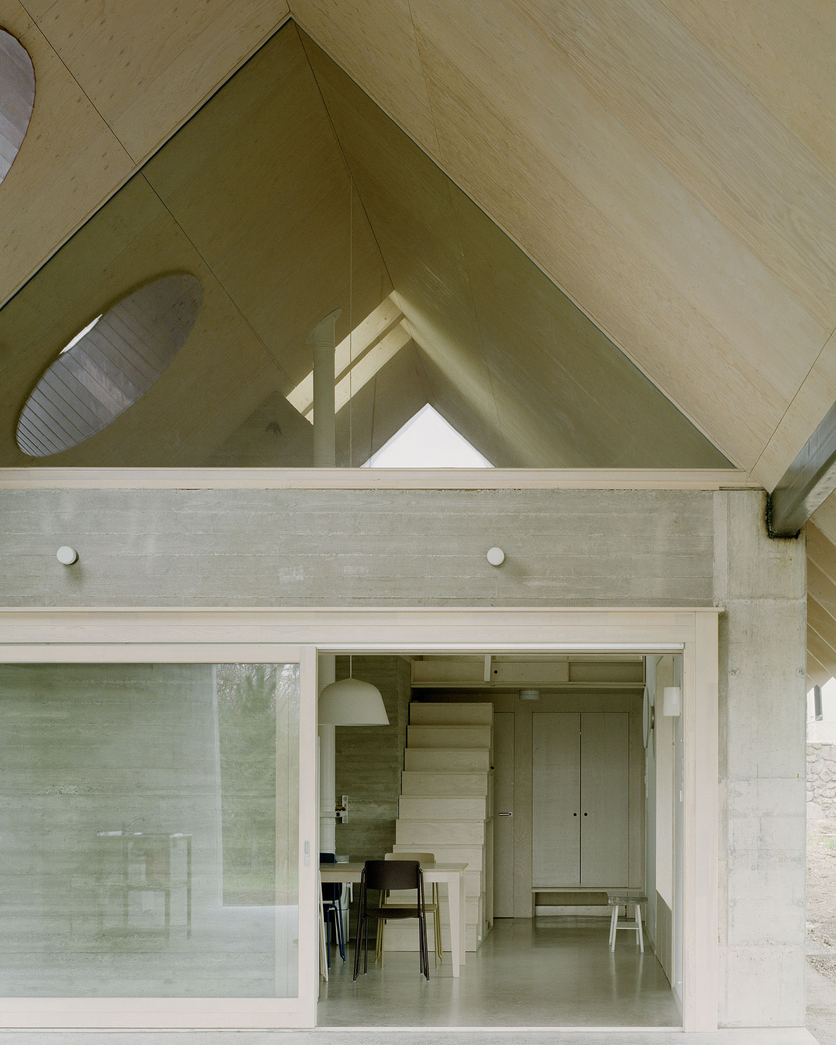 House and Beeyard (2)