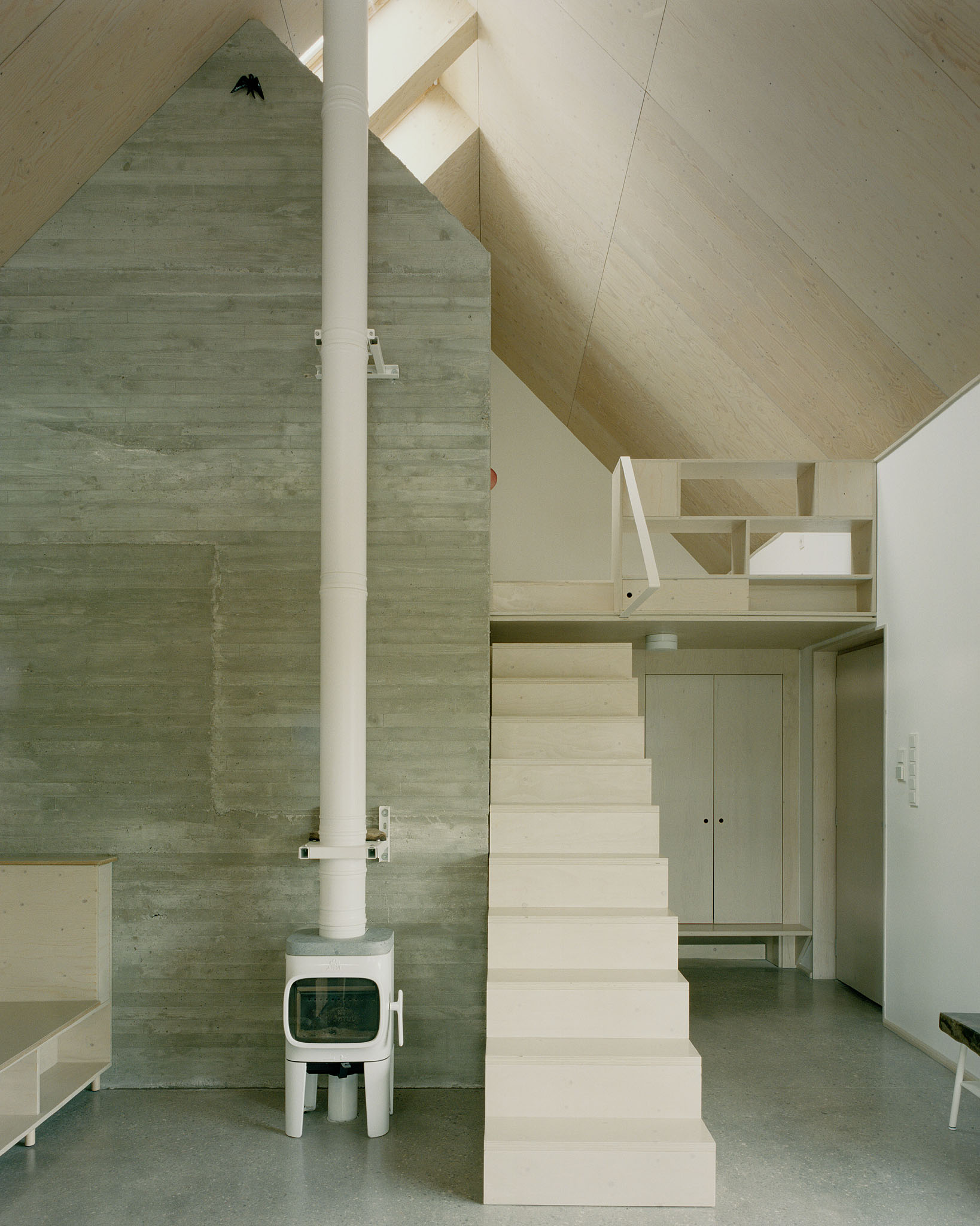 House and Beeyard (3)