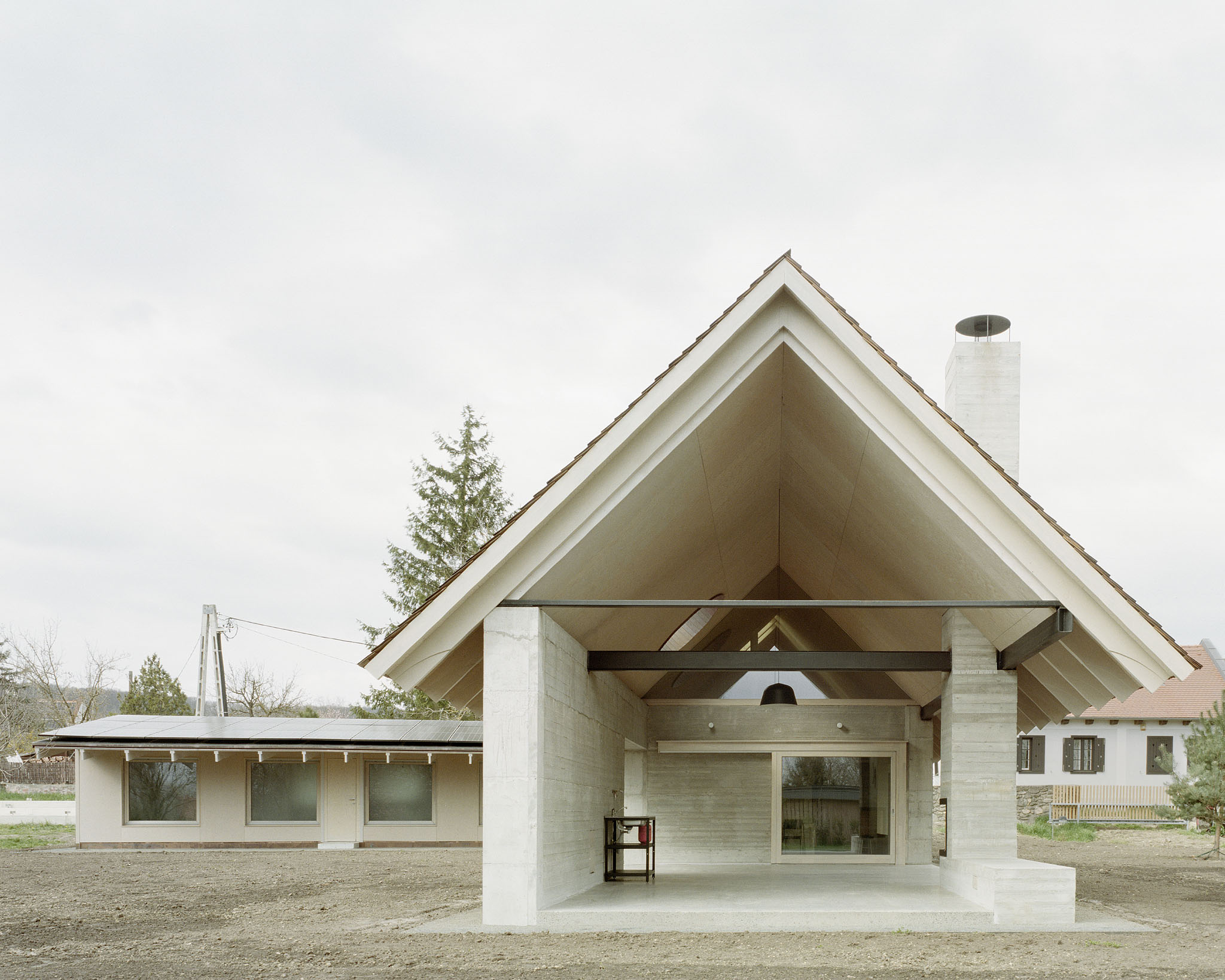 House and Beeyard (5)