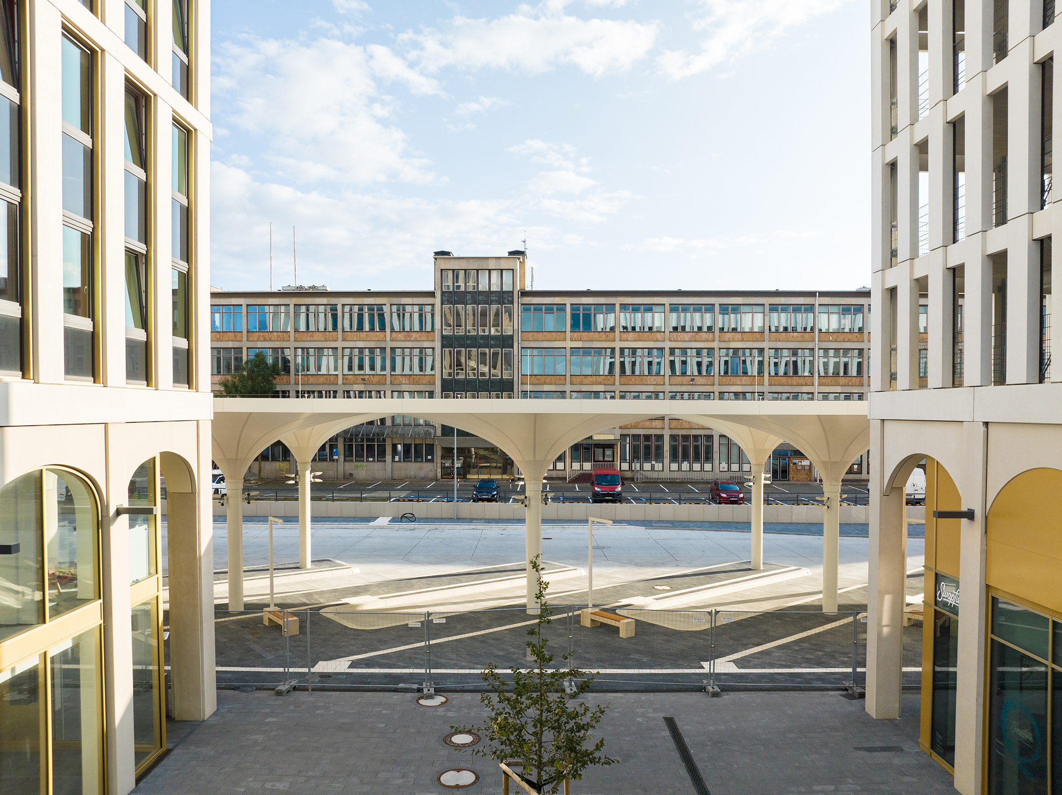Coach Terminal – Hotel and Multi-Storey Car Park, Bremen (3)