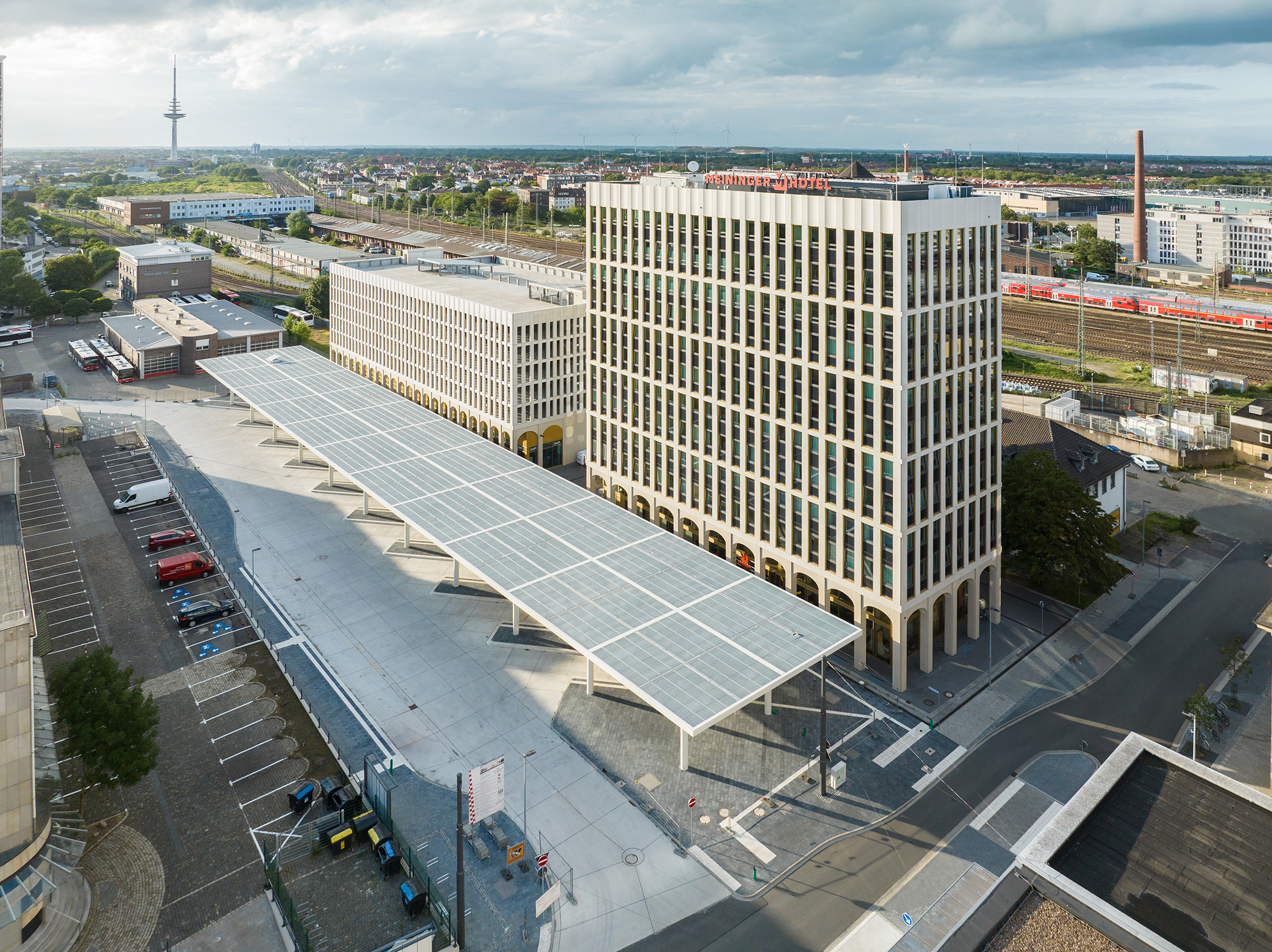 Coach Terminal – Hotel and Multi-Storey Car Park, Bremen (4)