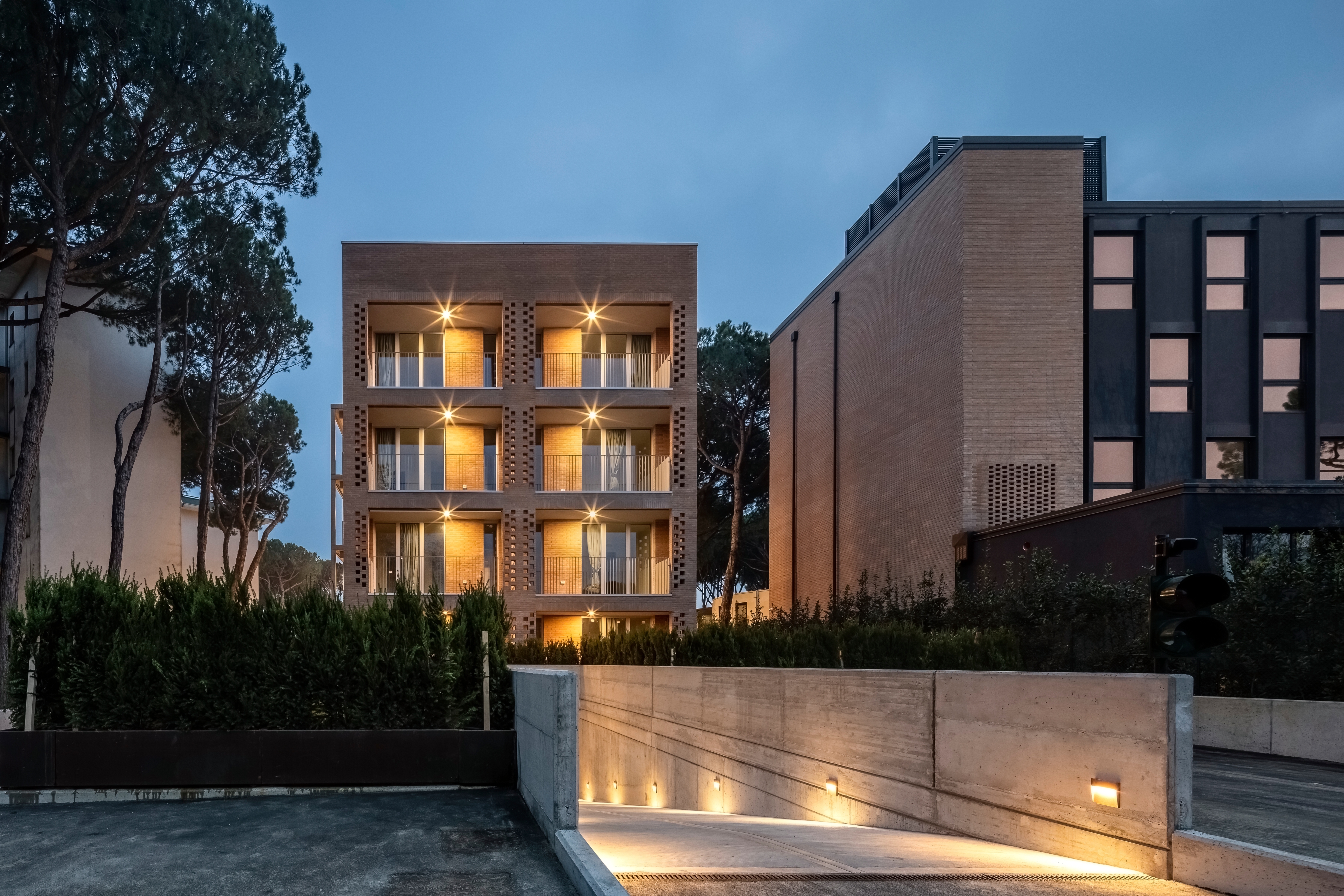 G.Beach Residence (5)