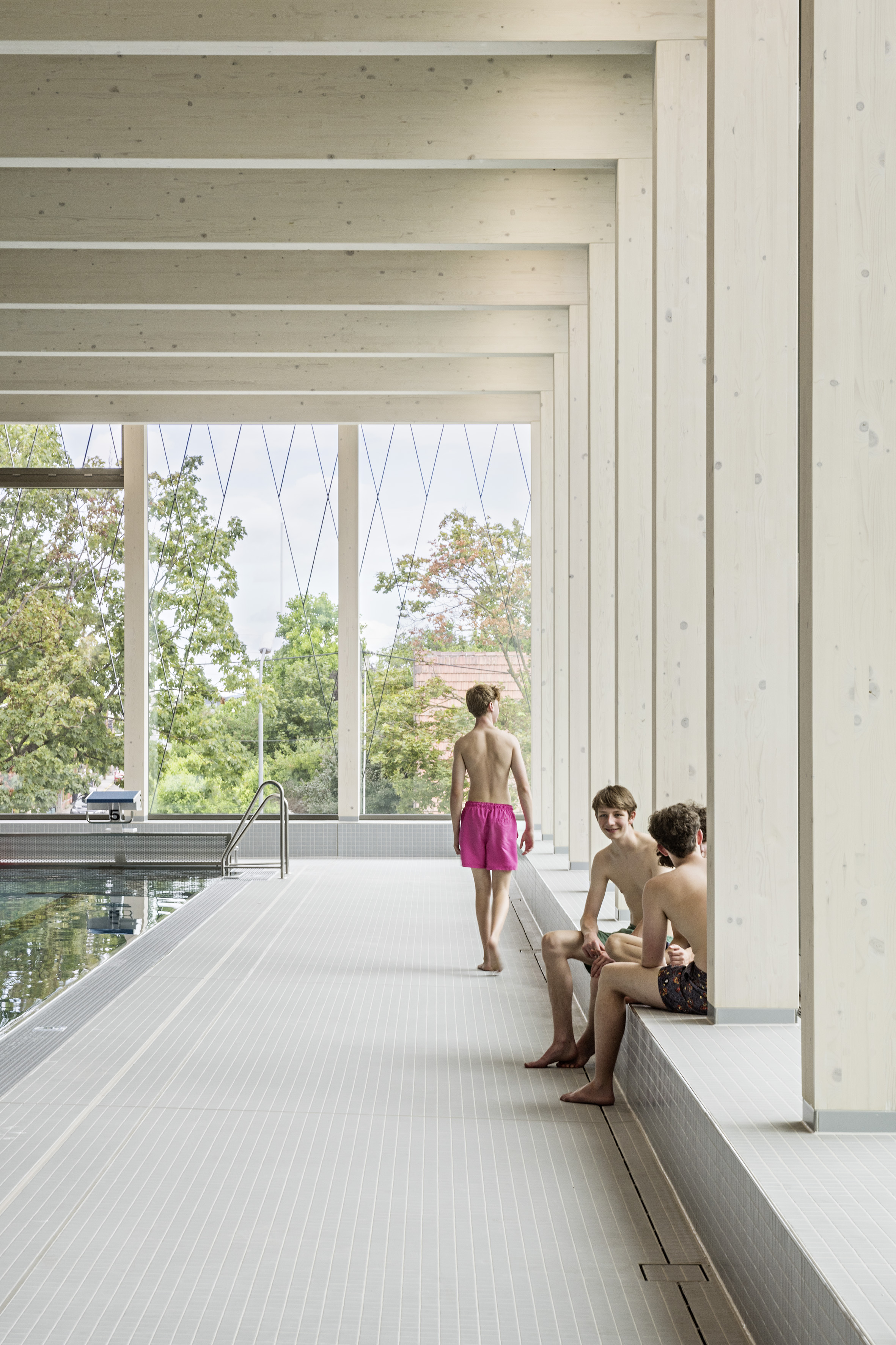 Public Swimming Pool Großfeldsiedlung (5)