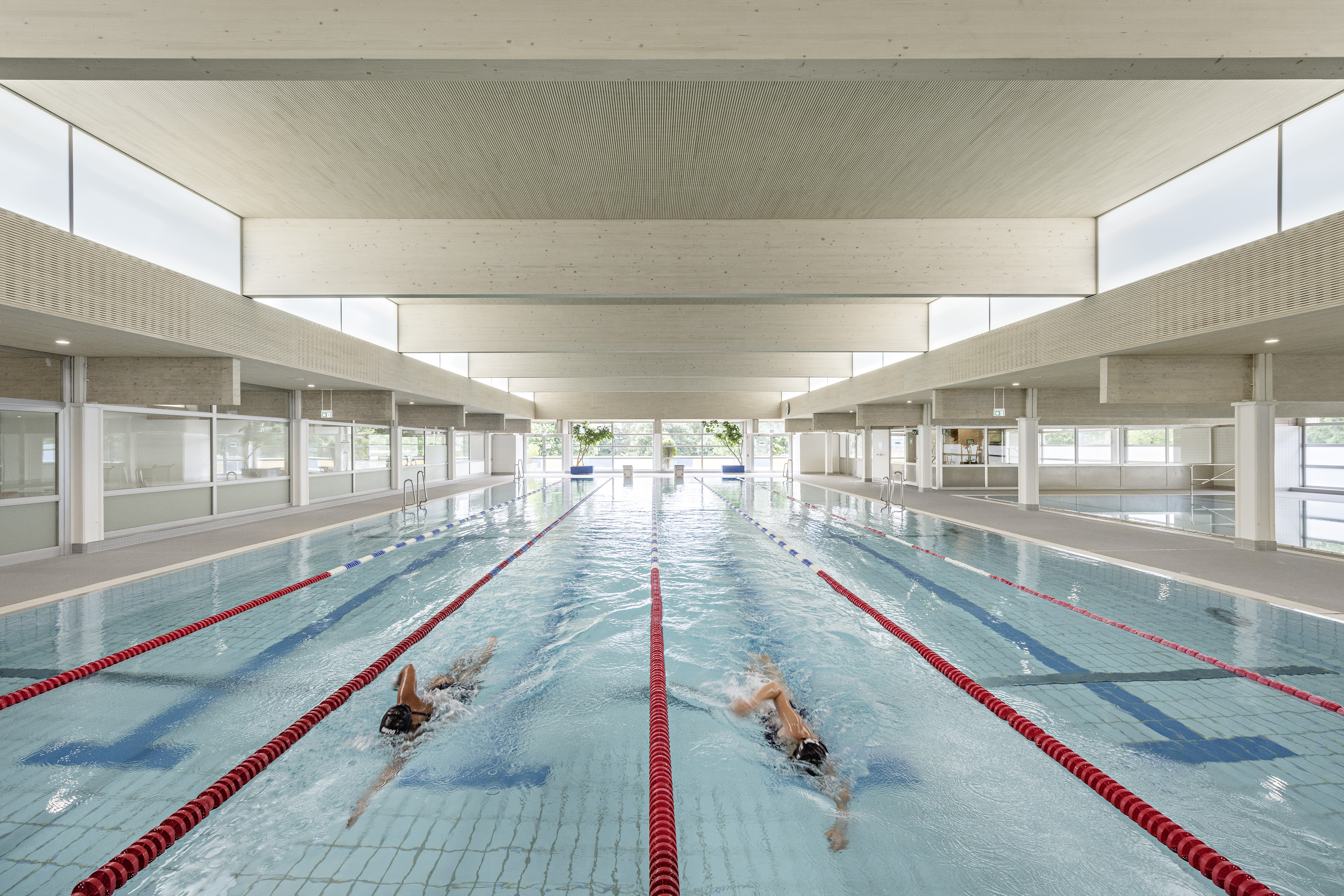 Public Swimming Pool Großfeldsiedlung (6)