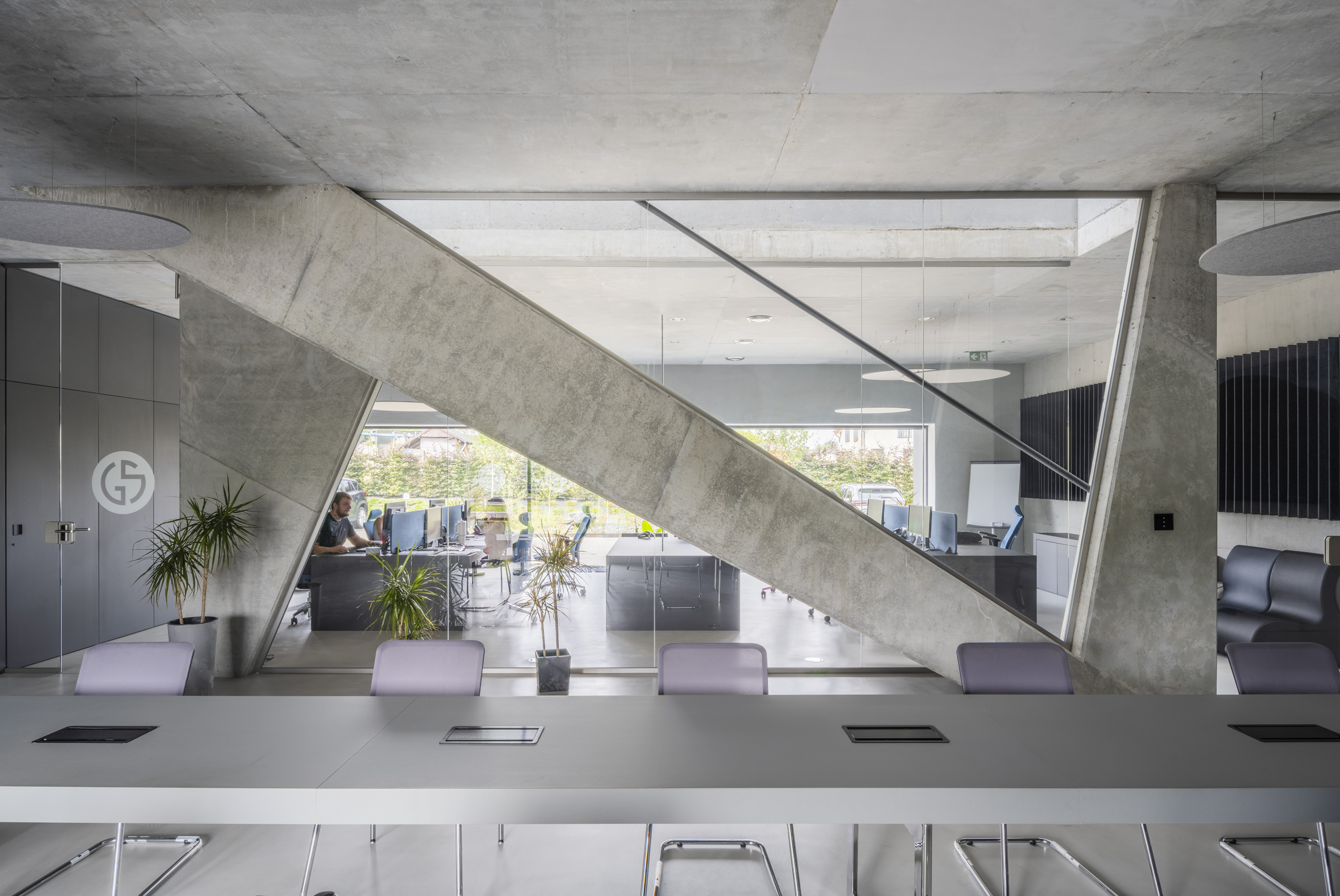 Gambit Office (4)
